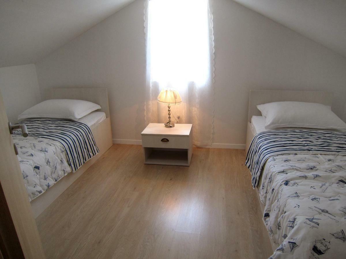 Villa Kuca Za Odmor Maruska à Drvenik Mali Extérieur photo